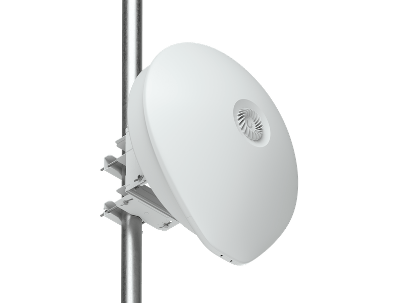 Ubiquiti airFiber 60 Xtreme-Range,Multi-gigabit, 60 GHz Bridge for Long-distance Links, 15+ km, 2.7 Gbps duplex, 1 GbE, 1 10G SFP+ port,