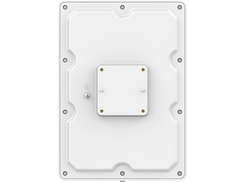 Grandstream GWN7710R Waterproof Outdoor Managed Switch 5 X PoE 1 X Sfp, Poe Output Ac/Dc Powered