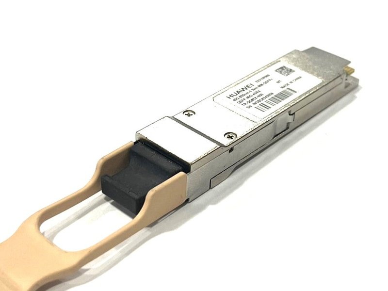 Huawei QSFP-40G-eSR4 40G-850nm-0.3km-MM-QSFP+ Transceiver *used*