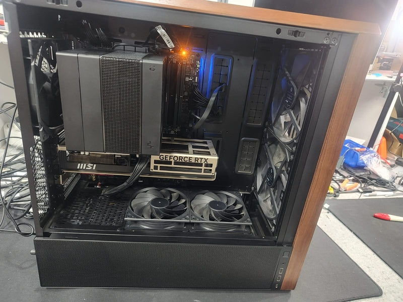 Custom PC Intel Core Ultra 7 265 CPU 64GB RAM 2TB SSD RTX5070Ti VGA WIFI Win11P **Demo/Display Unit**