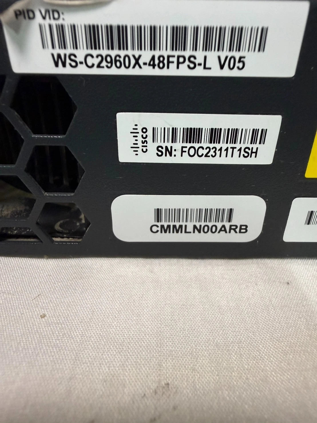 **Used** Cisco WS-C2960X-48FPS-L V05 48-Port GigE PoE+ Switch 4x SFP 740W