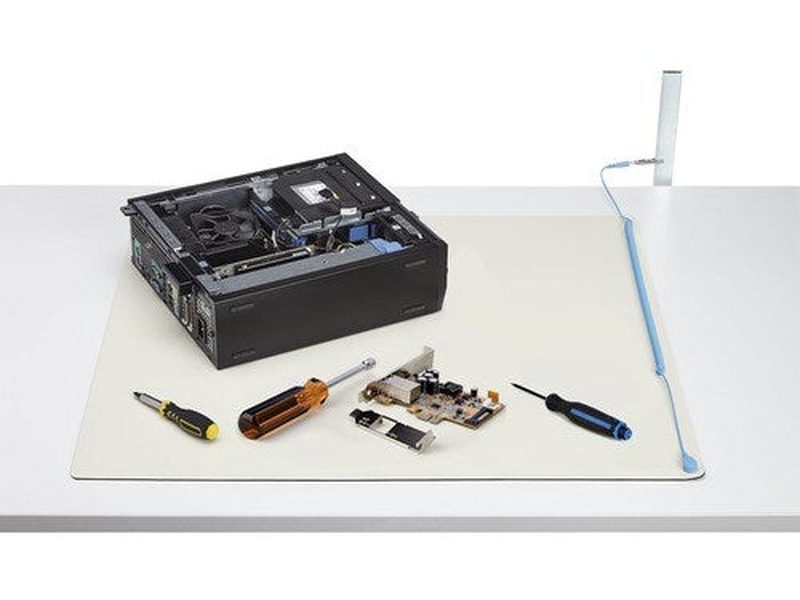 StarTech 11x18in Anti Static Mat, ESD Mat for Electronics Repair on Tables or Desks