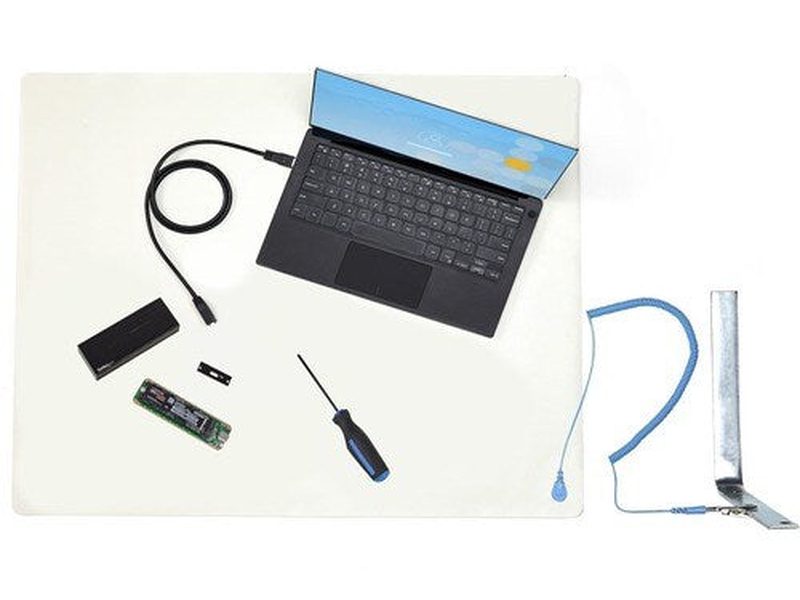StarTech 11x18in Anti Static Mat, ESD Mat for Electronics Repair on Tables or Desks