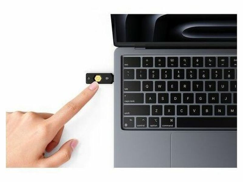 Kensington VeriMark NFC+ Security Key USB-C K64739WW