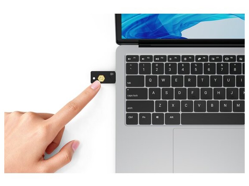 Kensington VeriMark NFC+ Security Key USB-A K64738WW