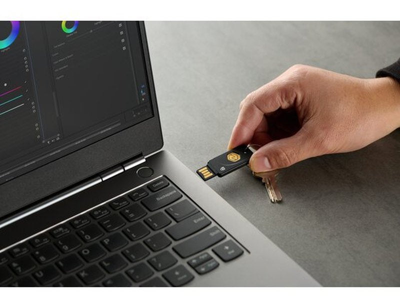 Kensington VeriMark NFC+ Security Key USB-A K64738WW