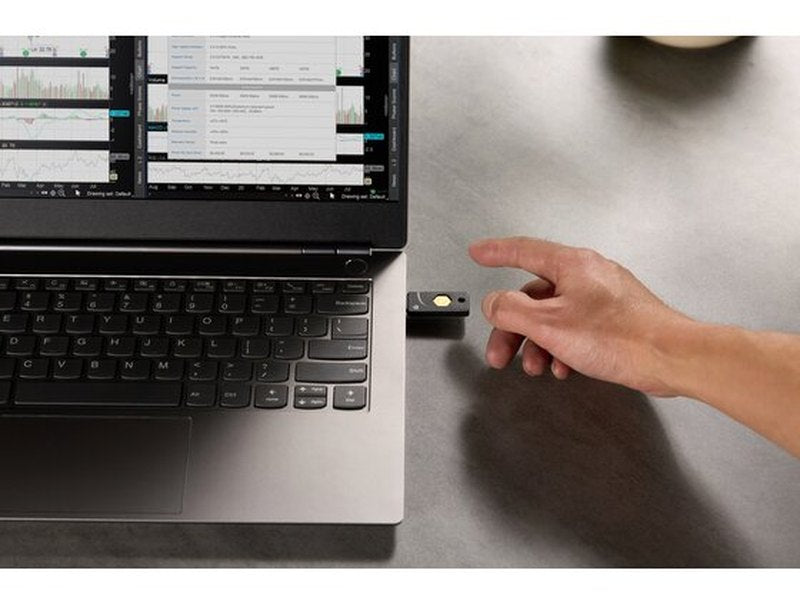 Kensington VeriMark NFC+ Security Key USB-A K64738WW