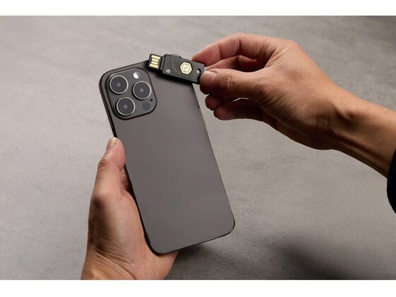 Kensington VeriMark NFC+ Security Key USB-A K64738WW