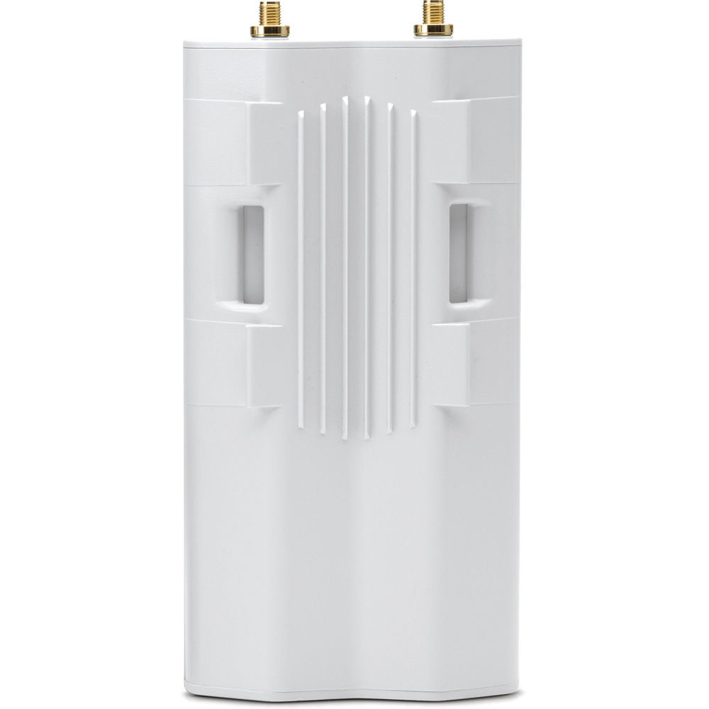 Ubiquiti airMAX Rocket M2 2.4Ghz 2x2 MIMO BaseStation,150+ Mbps Throughput, Plug-and-play Integration with airMAX Antennas