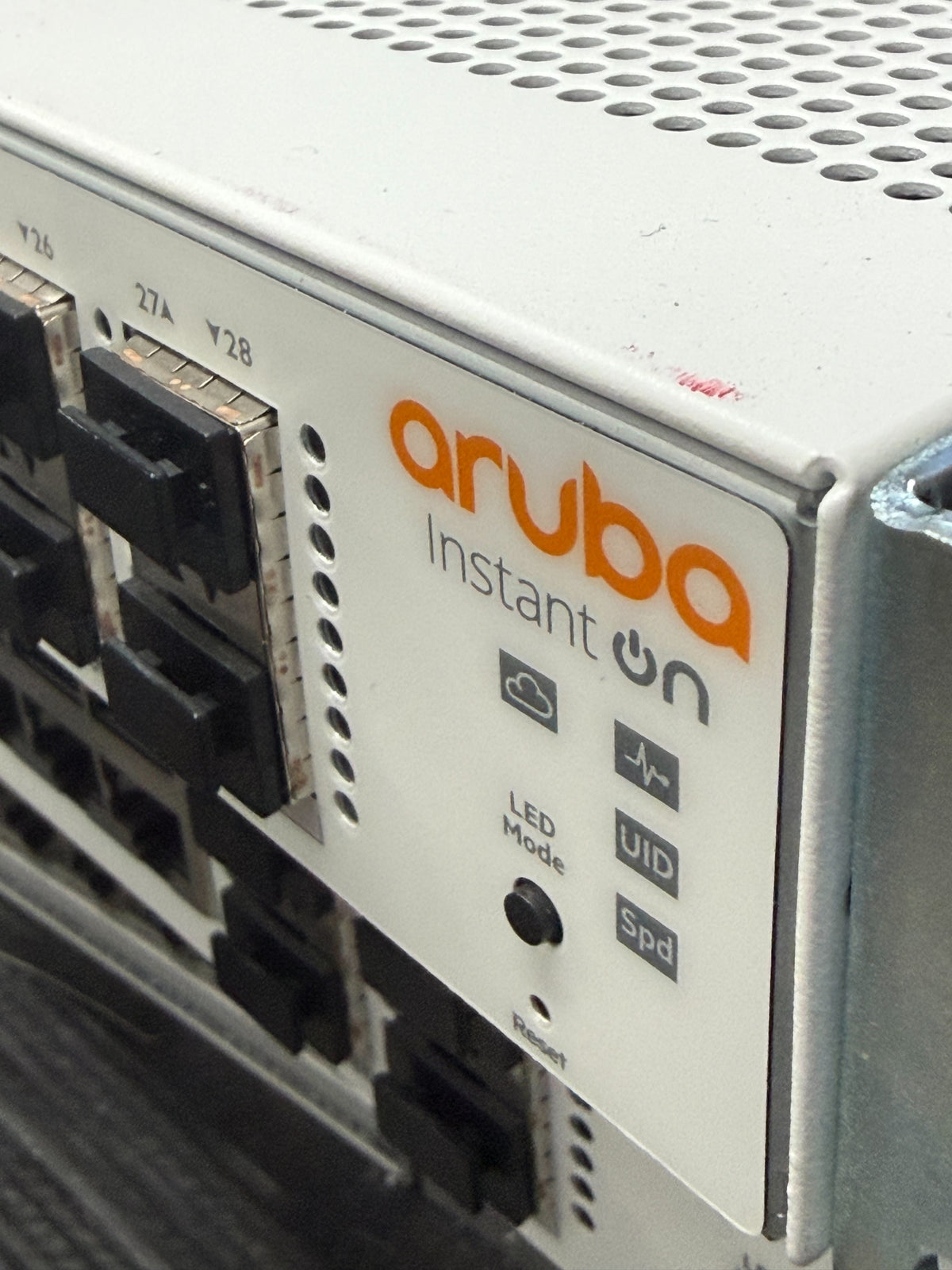 HPE JL682A Aruba Instant On 1930 24-Port Non-PoE Manageable Gigabit Switch **Used Like New**